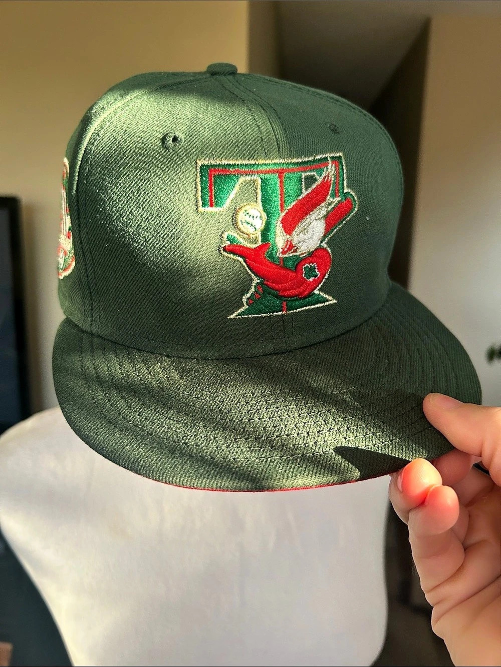 New Era 59FIFTY MLB Toronto Bluejays Baseball Cap Green & Red Size 7 3/8